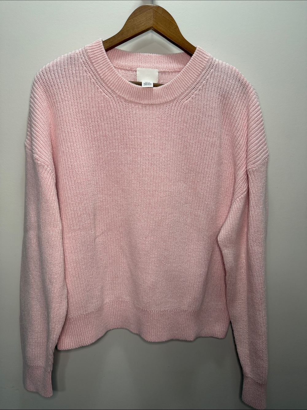 H&M Soft Pink Crewneck Sweater Size XL 23.5x26